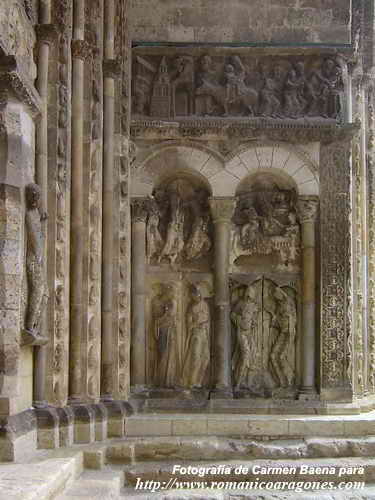 LADO ESTE DEL PORTAL